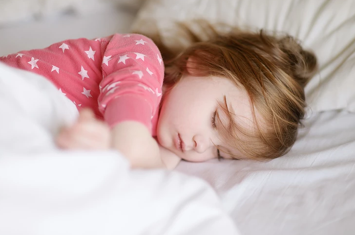 sleep tips for child while traveling